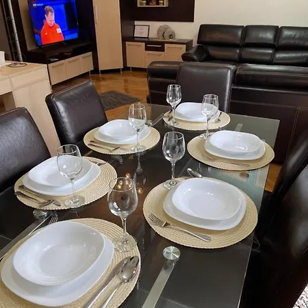 Dusan Lux Palisad 1000 Apartment