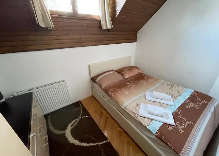 Dusan Lux Palisad 1000 즐라티보